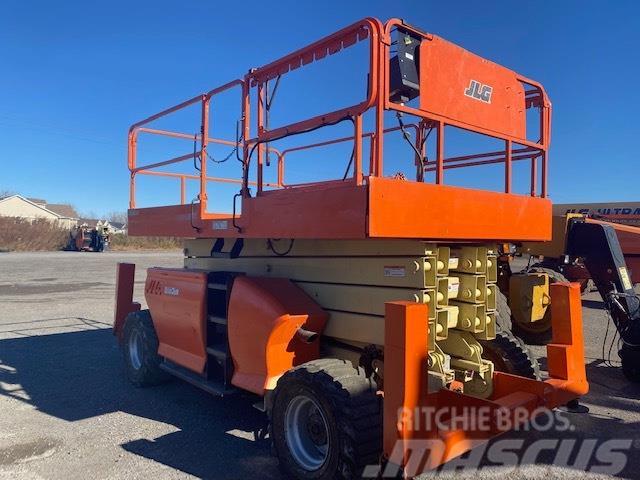 JLG 4394 RT Articulated boom lifts