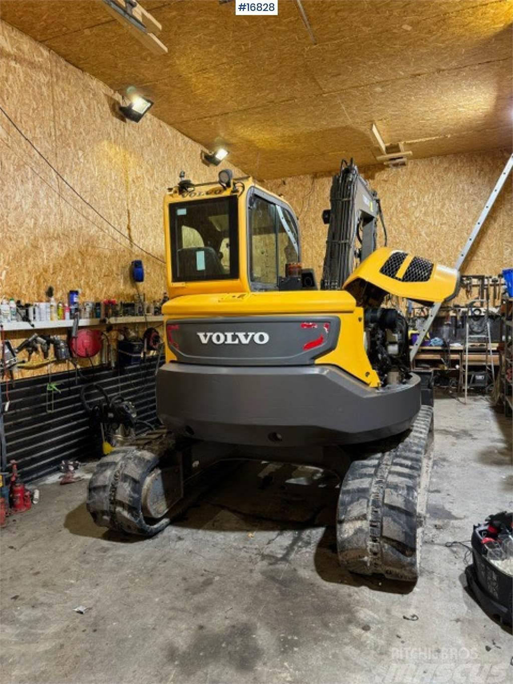 Volvo ECR88D Tracked excavator w/ bucket and tilt Gravemaskiner på larvebånd