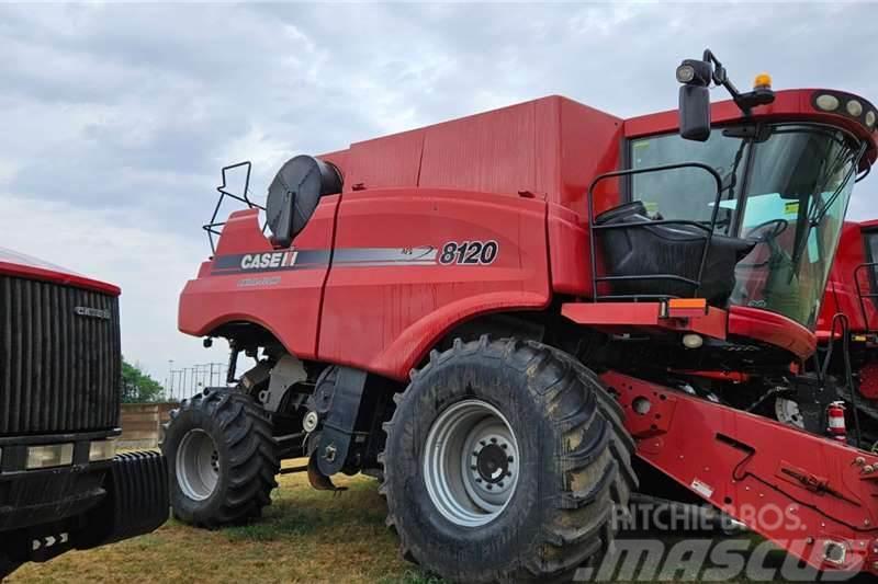 CASE 8120 2wd Combine Other trucks