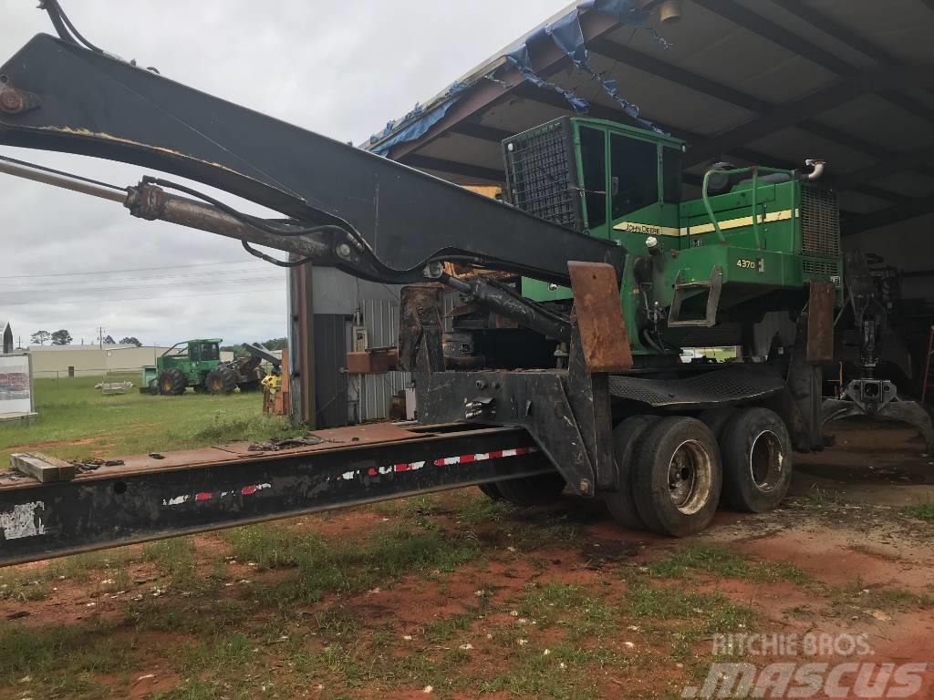 John Deere 437 D Knuckleboom loaders