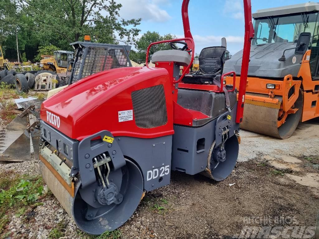 Volvo DD 25 Twin drum rollers