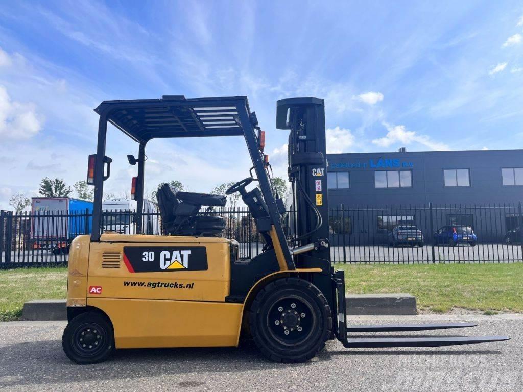CAT EP30K-PAC Electric forklift trucks
