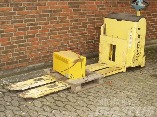 Hyster P 2.5 Low lifter