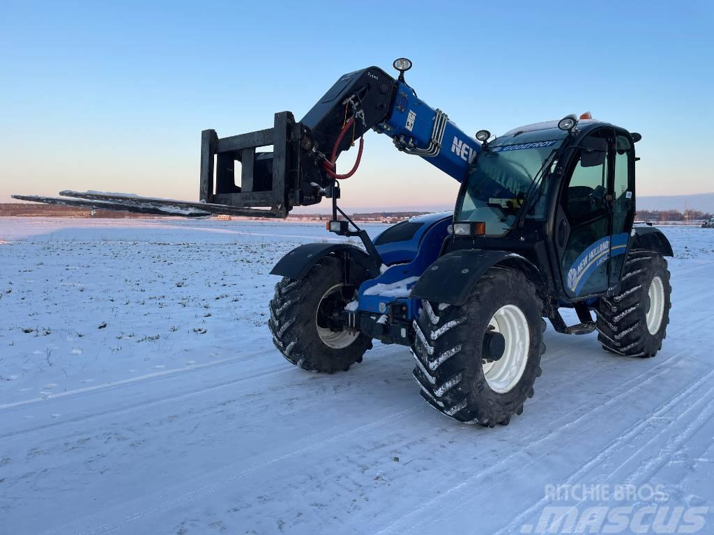 New Holland LM 742 Telehandlers for agriculture