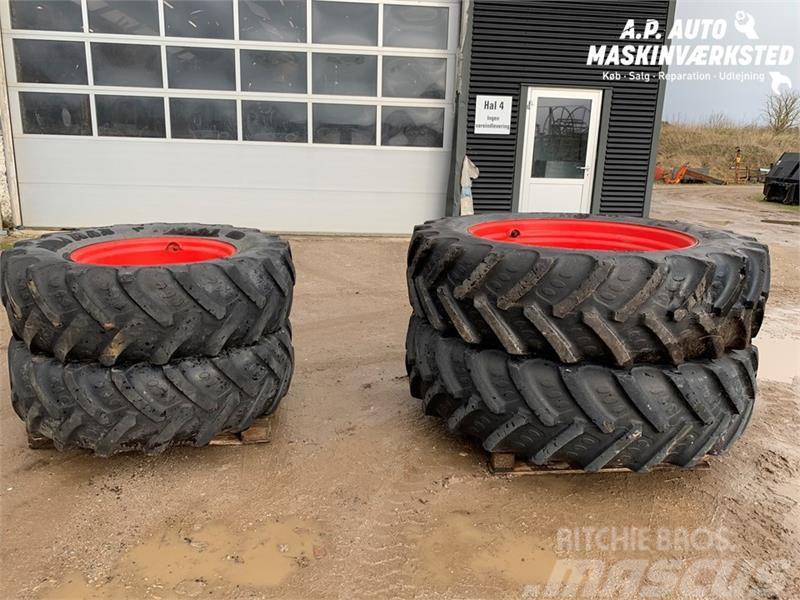 BKT 480/80R42///18.4R42 420/85 R30 - 480/80 R46 Tyres, wheels and rims