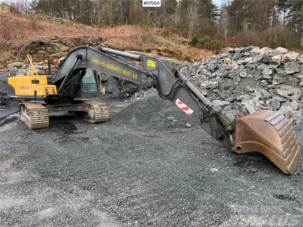 Volvo EC 210 CL w/ digger bucket and rotor tilt Crawler excavators