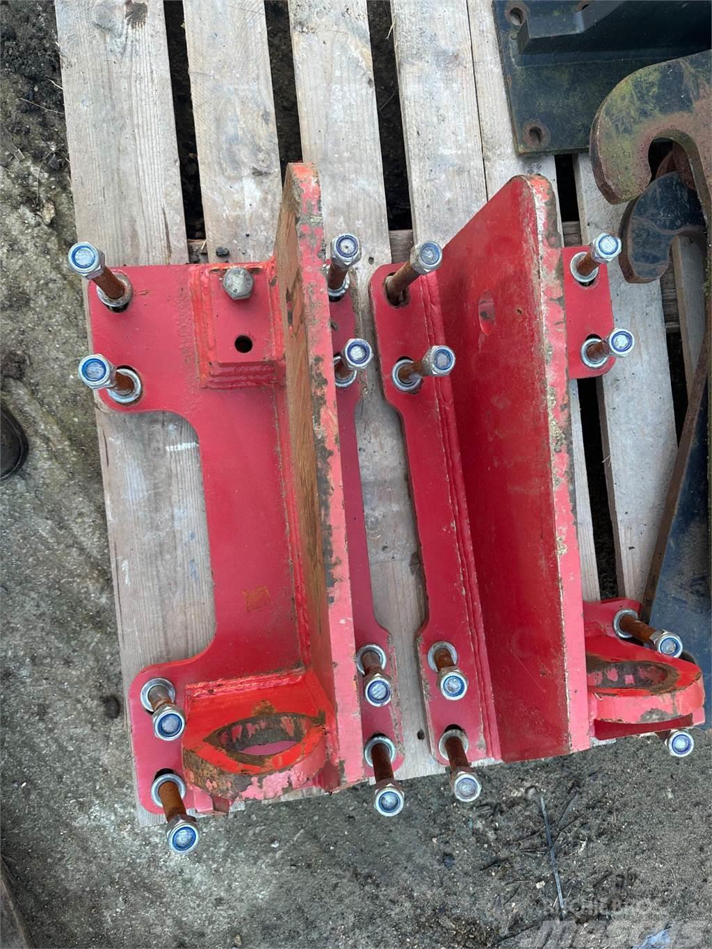 TEAGLE Telehawk Matbro pin and cone brackets Other agricultural machines