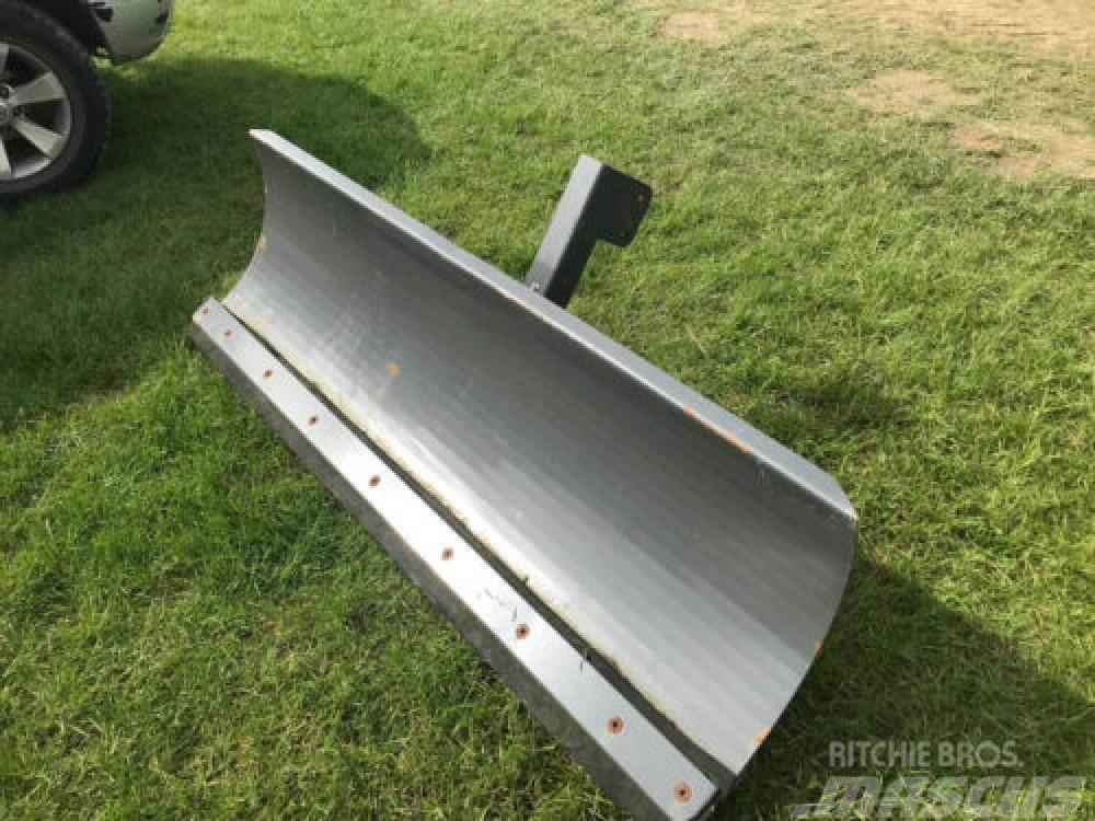  Scraper blade snow plough - 3 point linkage Conventional ploughs
