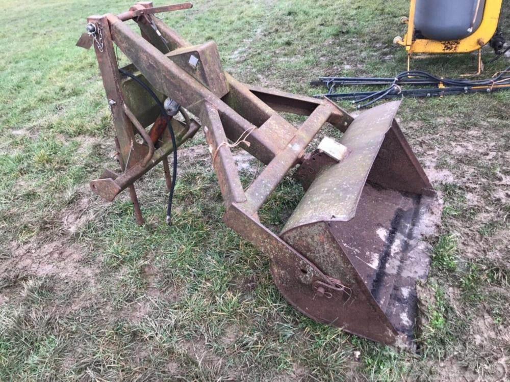  Tractor rear loader three point link Other tractor accessories