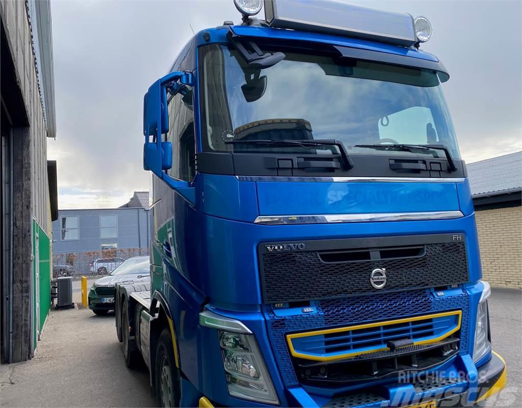 Volvo FH540 6x4 3200mm Hydr. Nav reduction Tractor Units