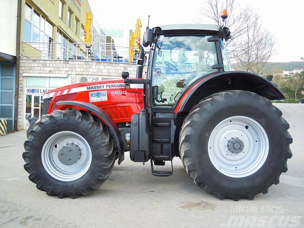 Massey Ferguson 8690 Tractors