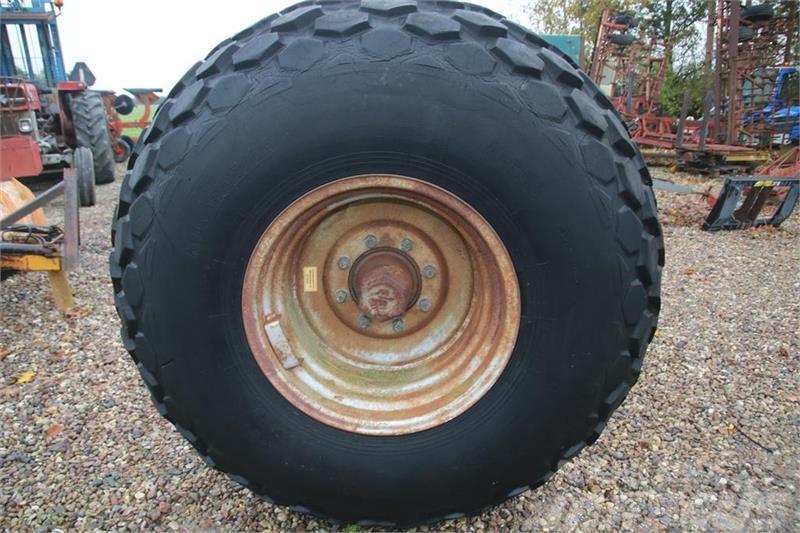 Alliance Komplet hjul aksel med 28L-26 Hjul Tyres, wheels and rims