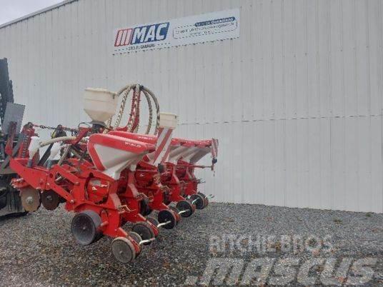 Kverneland OPTIMAHD Precision sowing machines