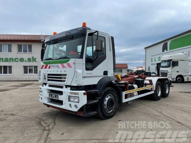 Iveco TRAKKER 260S 440 6x2 for container transport 510 Hook lift trucks