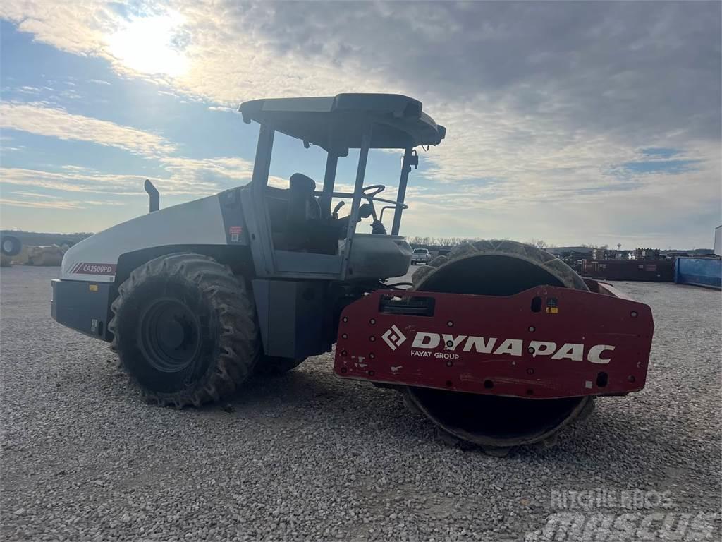 Dynapac CA2500PD Soil compactors