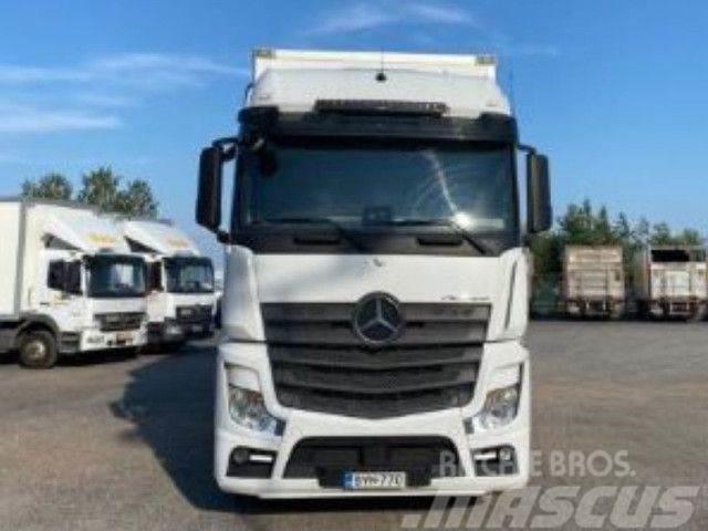 Mercedes-Benz Actros 2858 6x2 Temperature controlled trucks