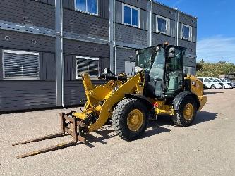 CAT 906