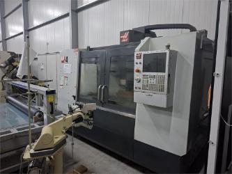 Haas VF-4