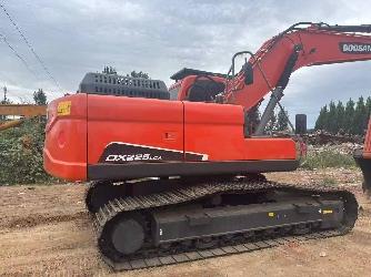 Doosan DX 225