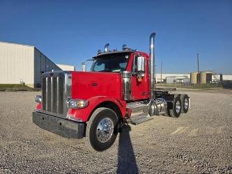 Peterbilt 589