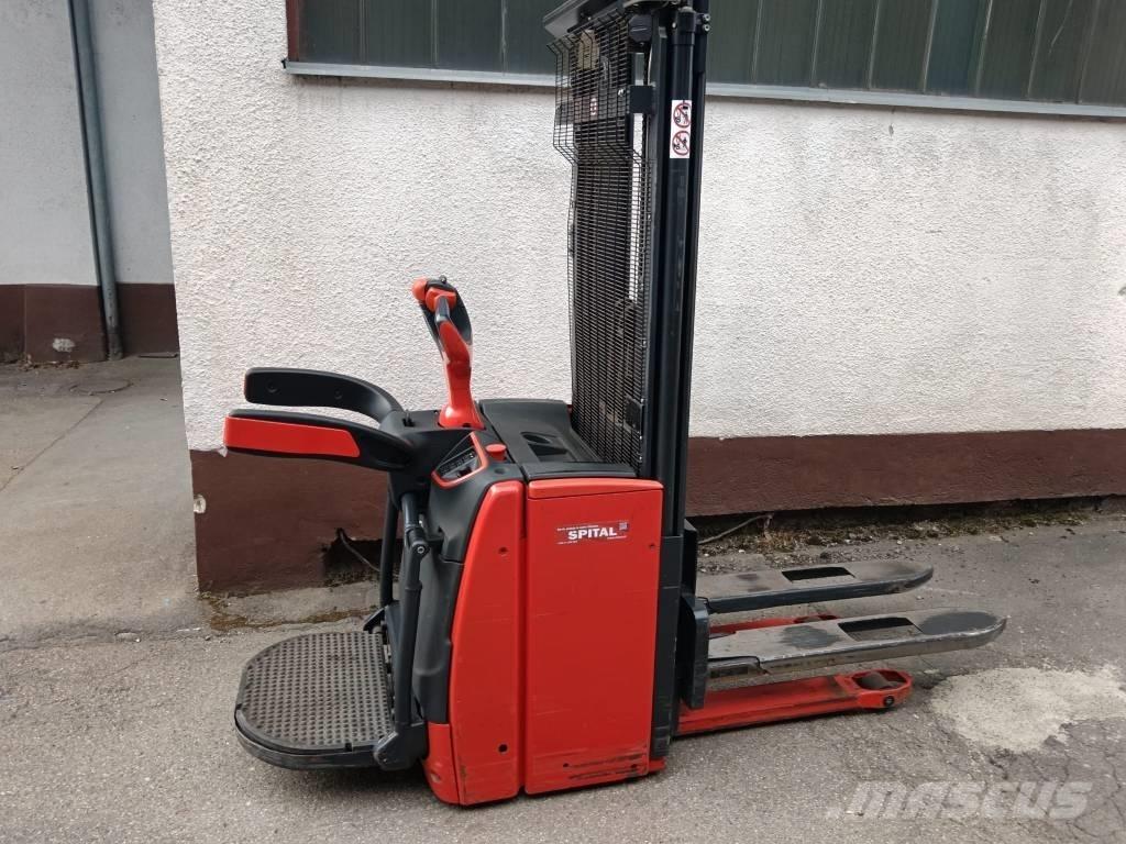 Linde L14AP Gaffelstabler med gående fører