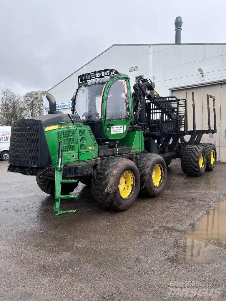 John Deere 1210 E Udkørselsmaskiner