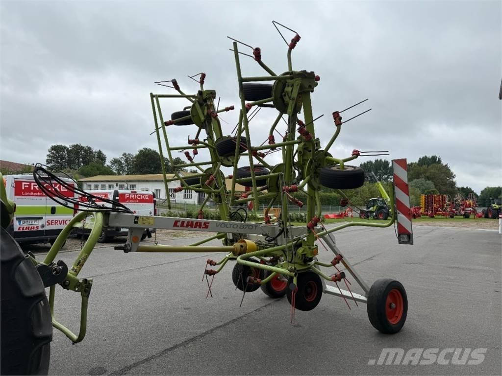 CLAAS Volto 870 T River og høvendere