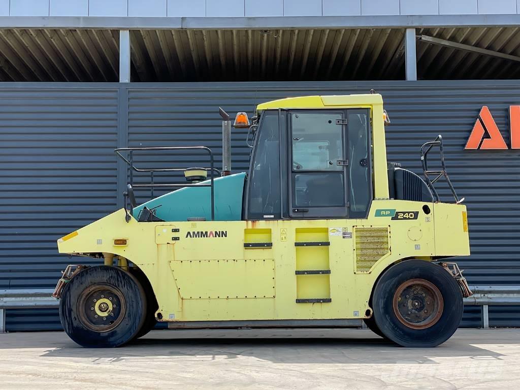 Ammann AP 240 Tromle med luftdæk
