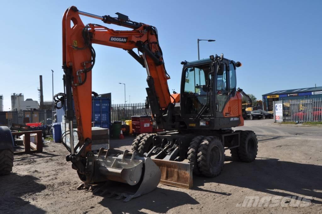 Doosan DX 100-7 Gravemaskiner på hjul