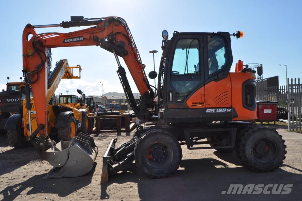 Doosan DX 100-7 Gravemaskiner på hjul