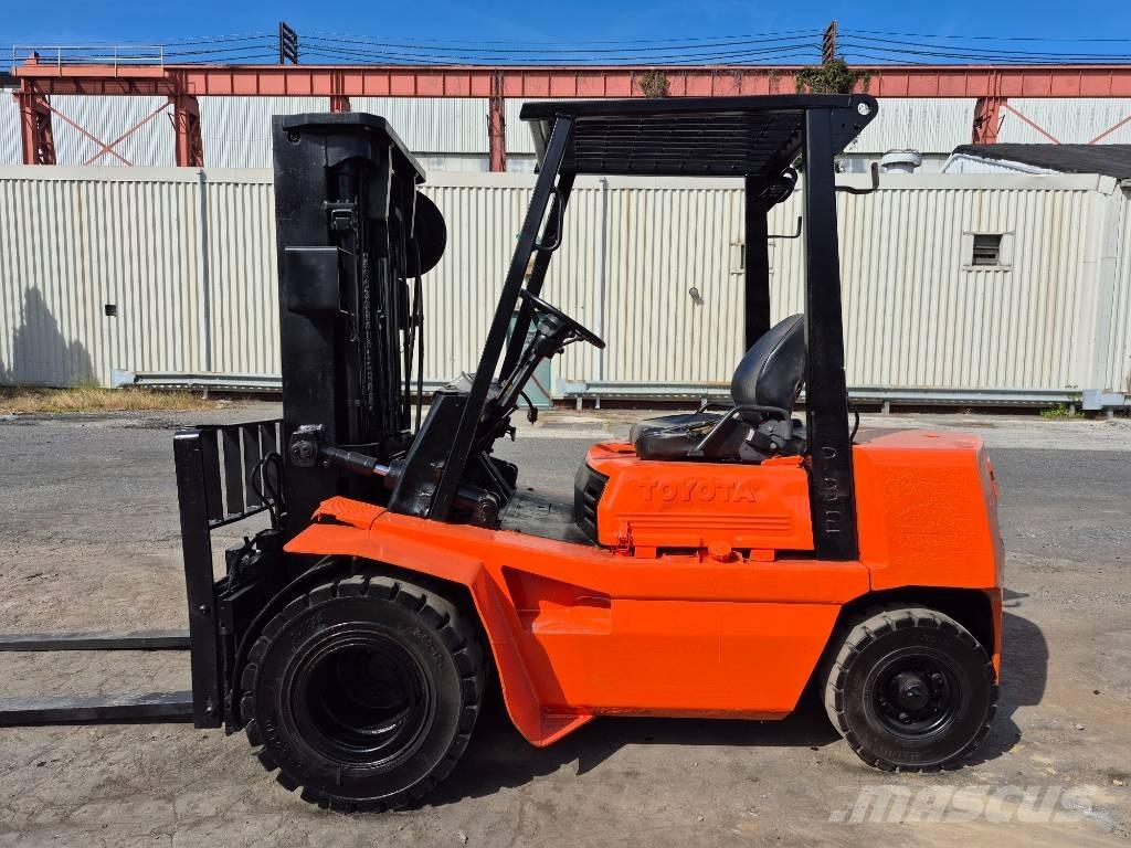 Toyota 4 FD 25 Gaffeltrucks - andre