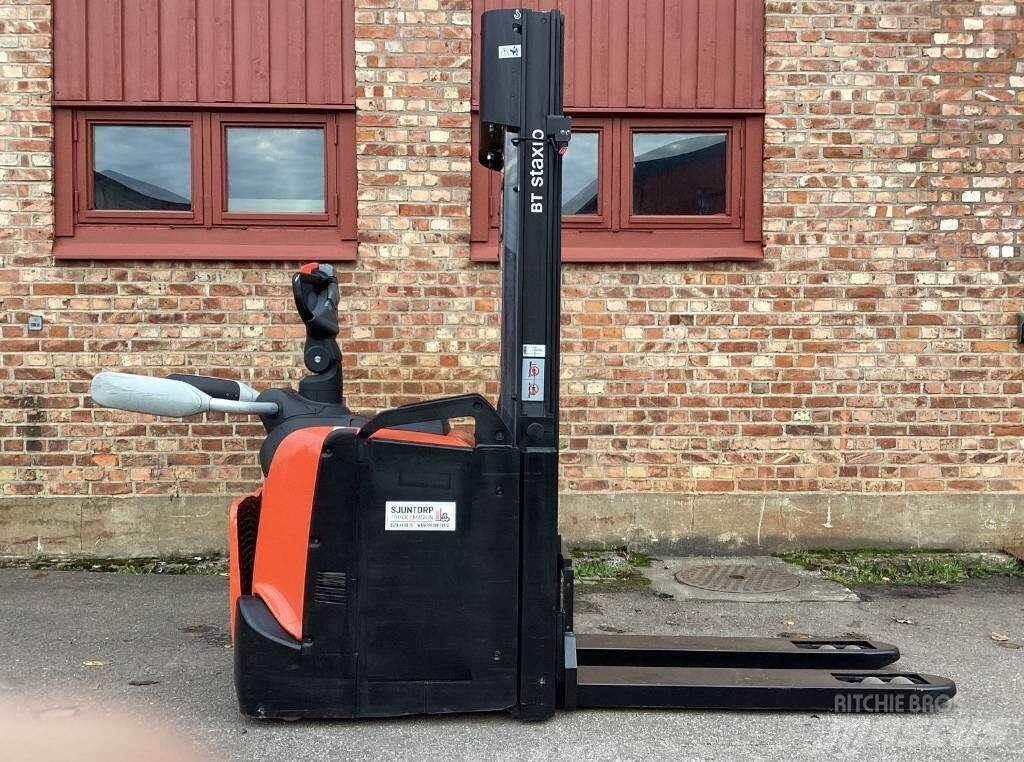 BT SPE 120 L Gaffelstabler med gående fører