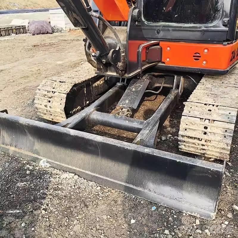 Hitachi ZX 55 Minigravemaskiner