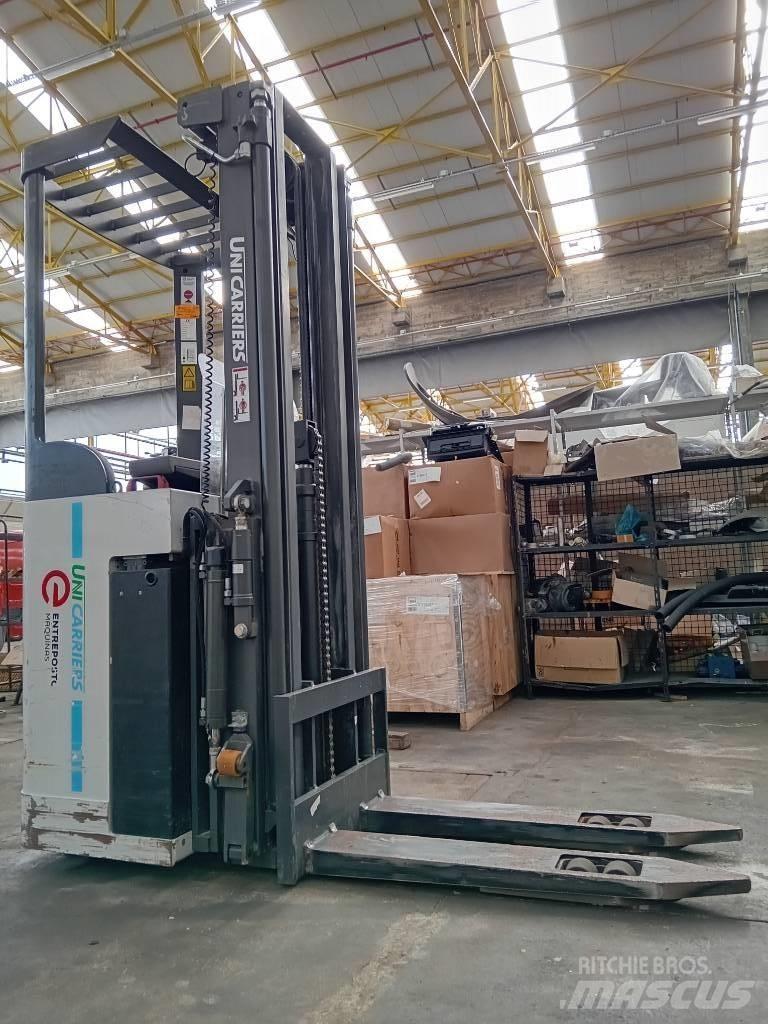 UniCarriers AJN 160 Selvkørende stablere