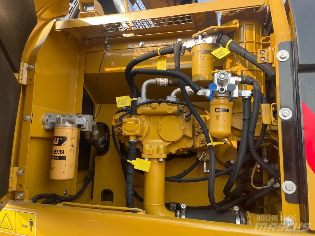 CAT 329 D Gravemaskiner på larvebånd