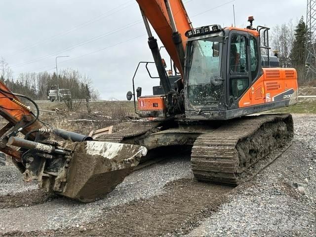 Doosan DX 300LC-5 Gravemaskiner med lang gravebom