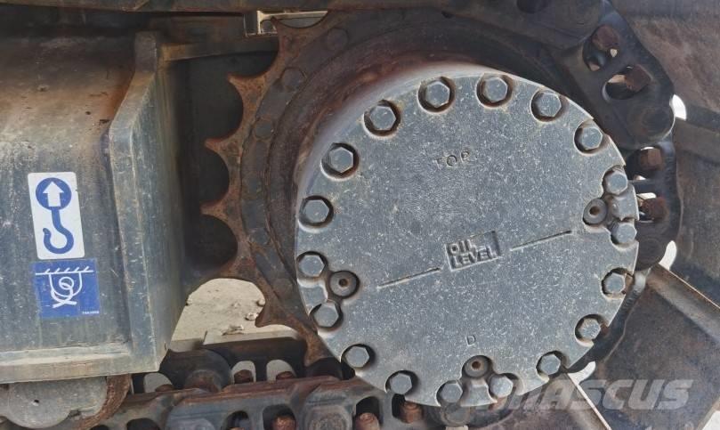 Komatsu PC 220-7 Gravemaskiner på larvebånd