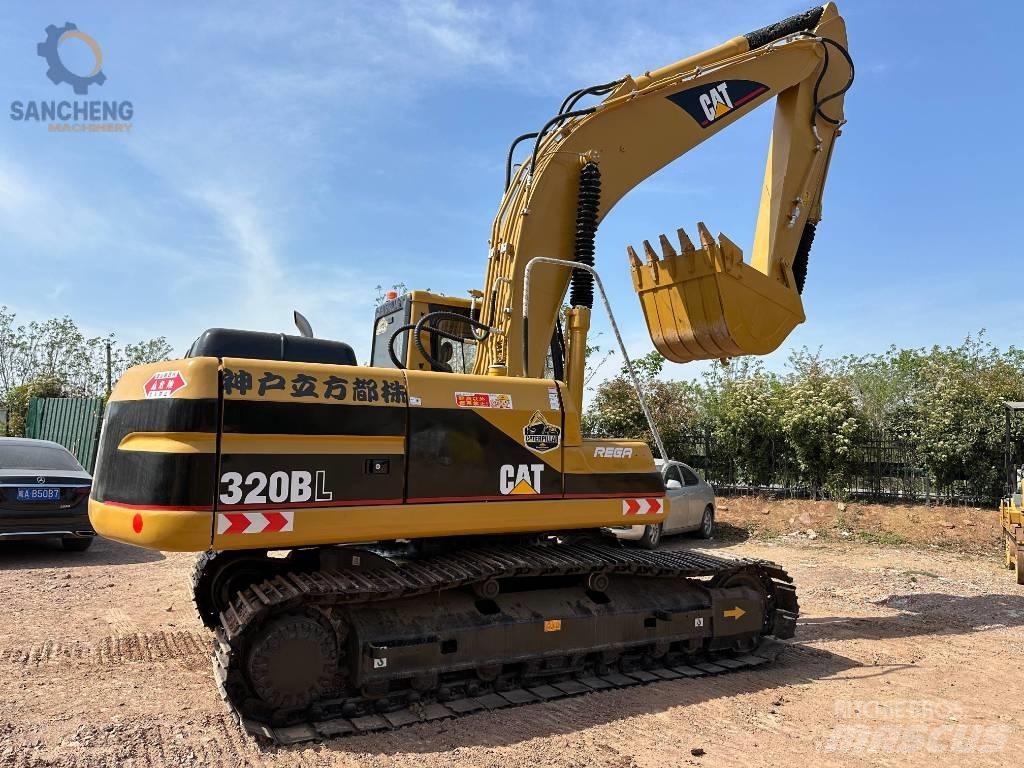 CAT 320 B L Gravemaskiner på larvebånd