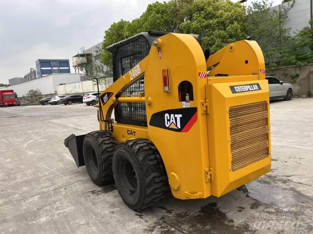 CAT 246B Minilæsser - knækstyret