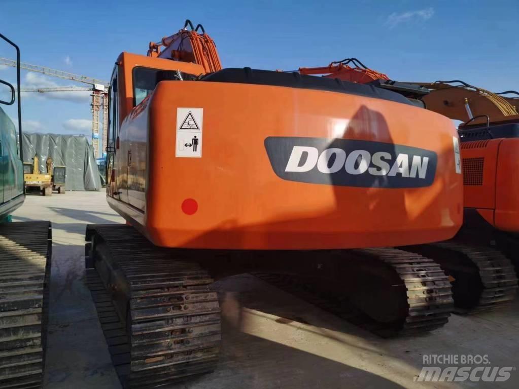 Doosan DH 220 Gravemaskiner på larvebånd