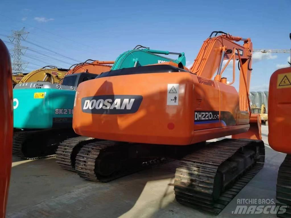 Doosan DH 220 Gravemaskiner på larvebånd