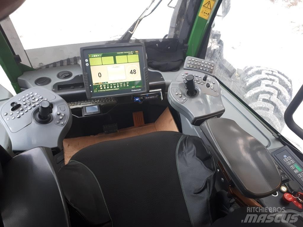 John Deere 1270 E Skovningsmaskiner