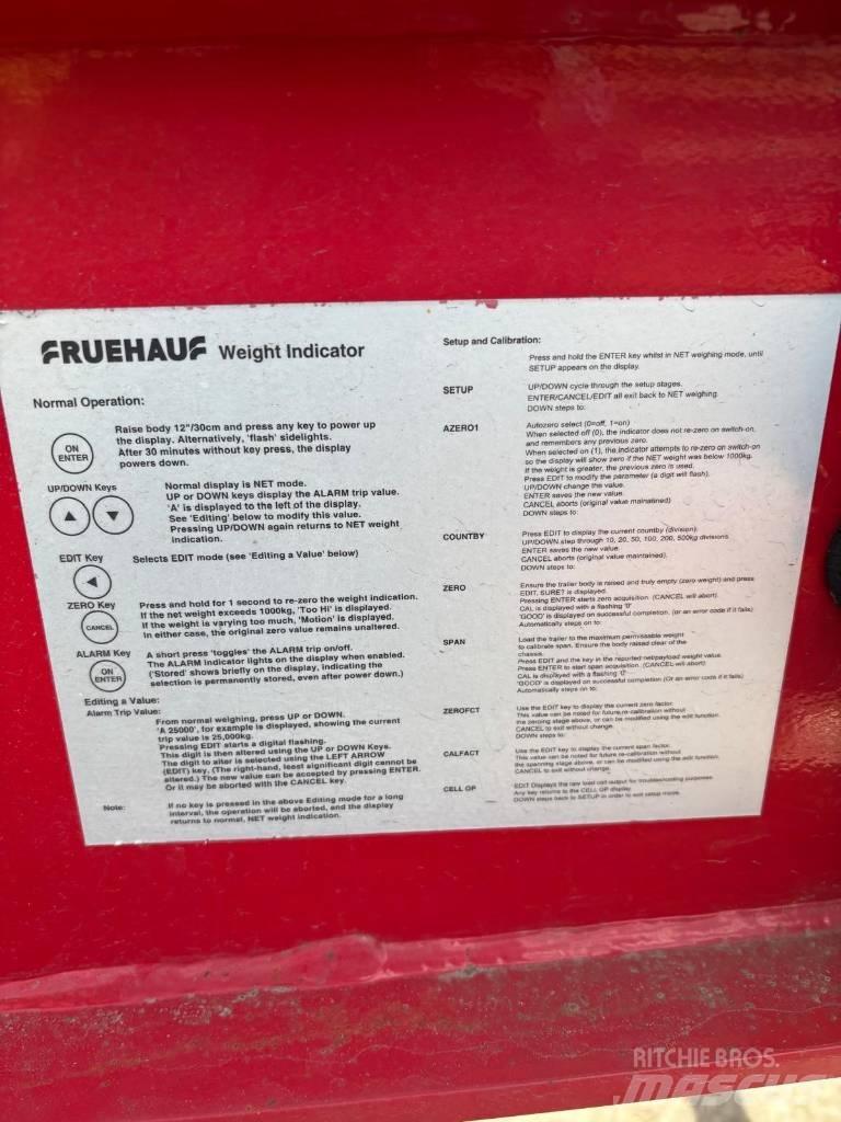 Fruehauf Halfpipe Semi-trailer med tip