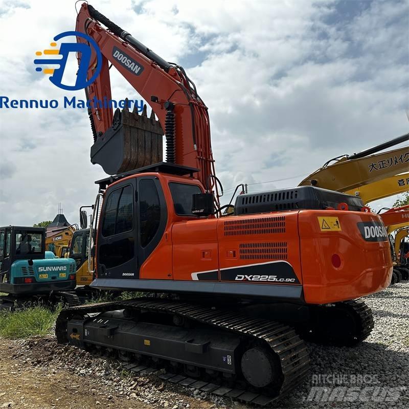 Doosan DX 225 LC-9C Gravemaskiner på larvebånd