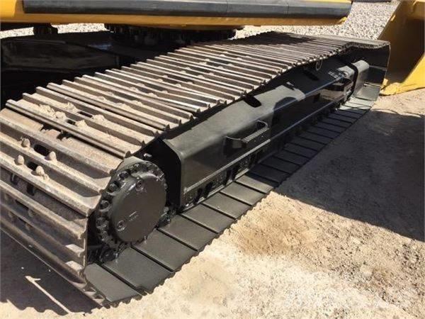 CAT 325 D L Gravemaskiner på larvebånd