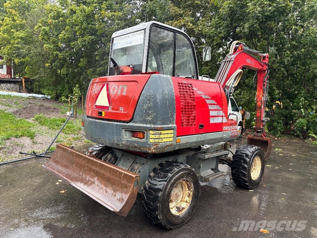 Neuson 6502 Gravemaskiner på hjul