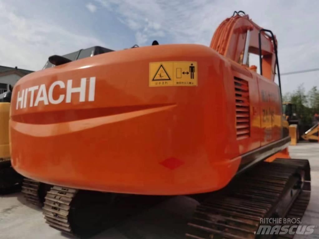 Hitachi ZX 240 Gravemaskiner på larvebånd