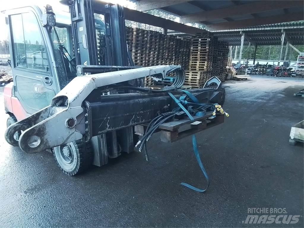 Komatsu 165F Kraner til udkørselsmaskiner