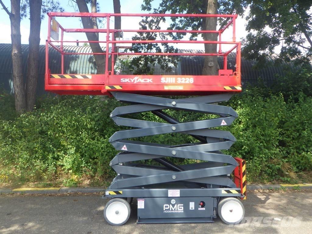 SkyJack SJ3226 Saxlifte