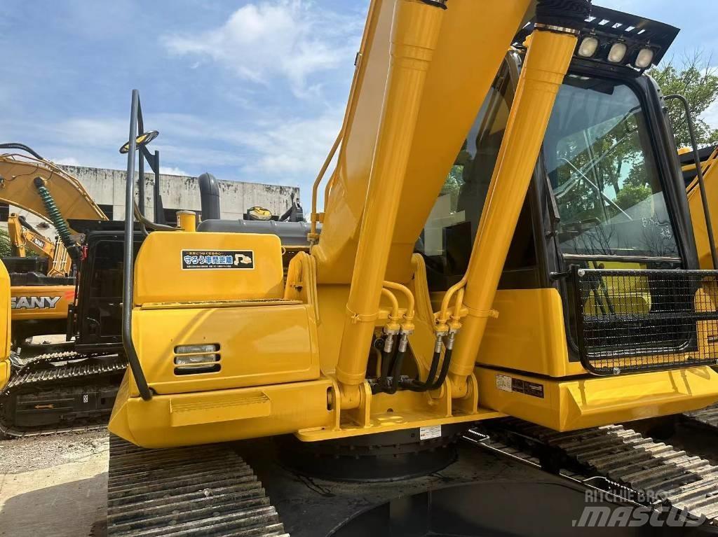 Komatsu PC 220-7 Gravemaskiner på larvebånd